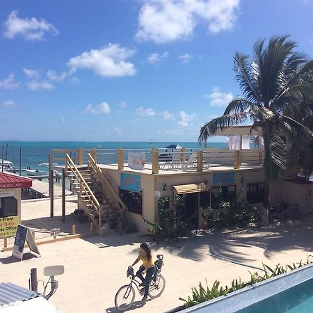 Popeye'S Beach Resort ซานเปโดร ภายนอก รูปภาพ