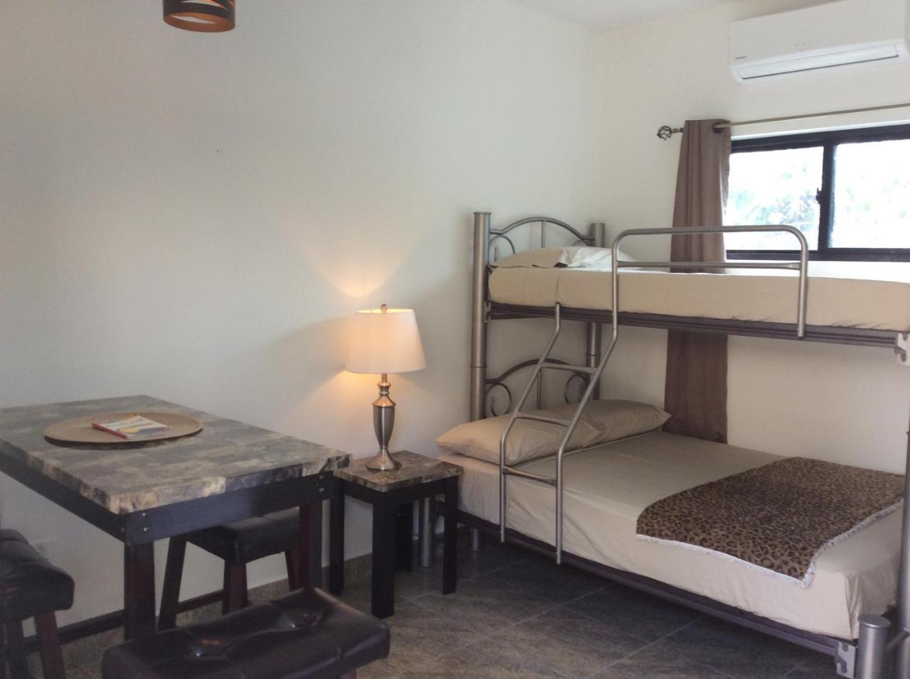 Popeye'S Beach Resort ซานเปโดร ภายนอก รูปภาพ